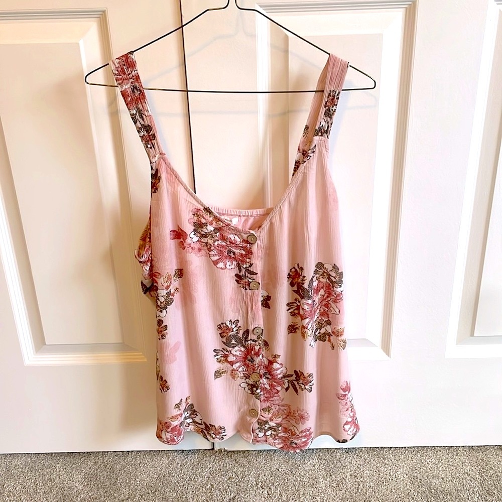 Maurice’s women’s floral sleeveless top, tank top.